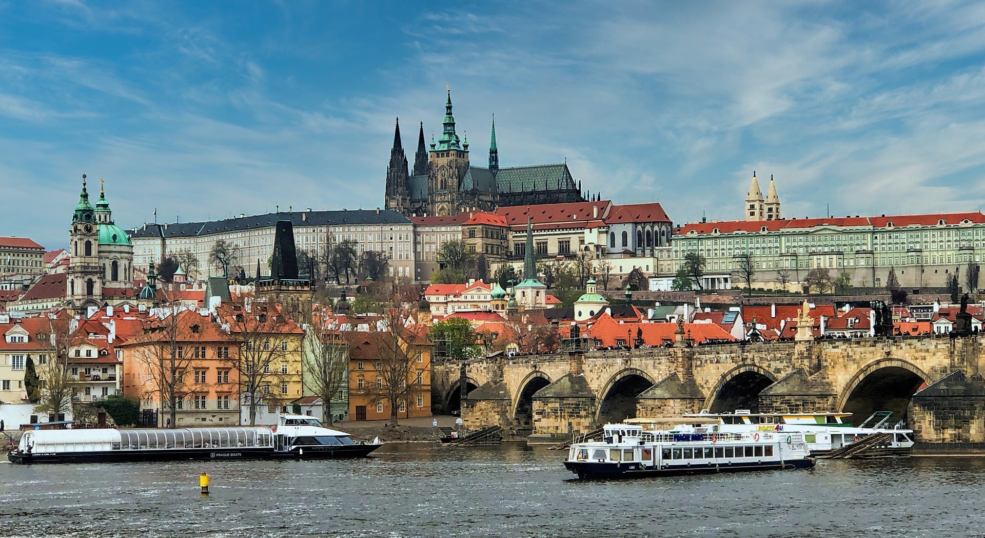 non-commercial real estate in Czech Republic