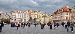 Selling housing units in Prague is more profitable than renting them